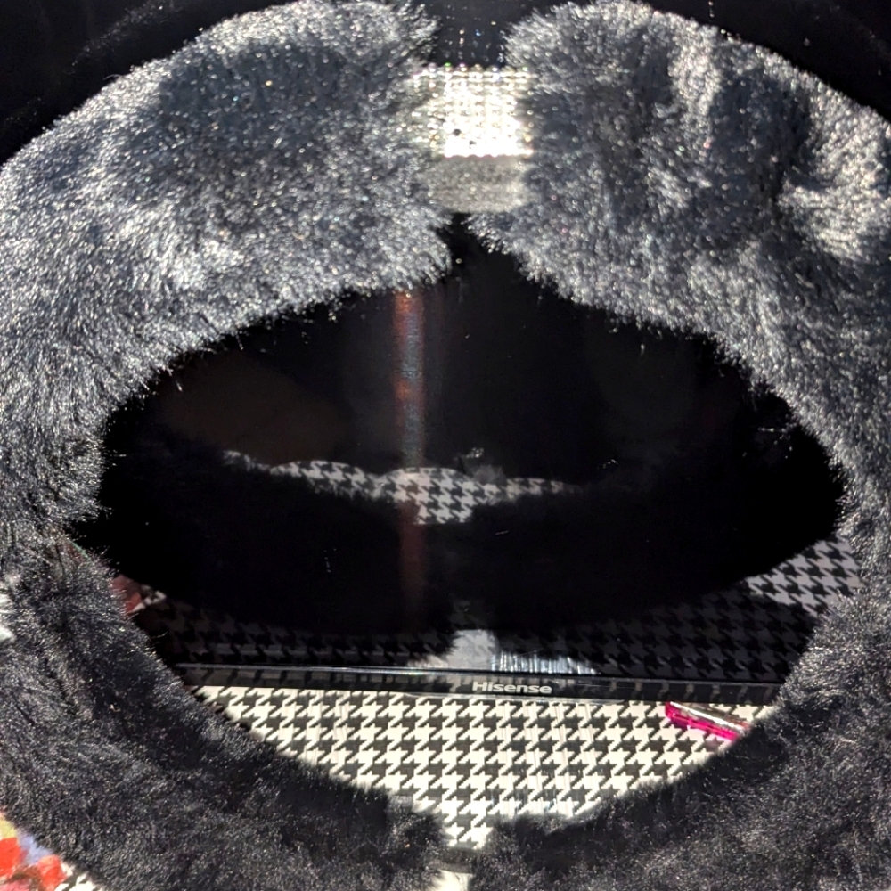 Faux Fur Black steering wheel cover with rhinstones